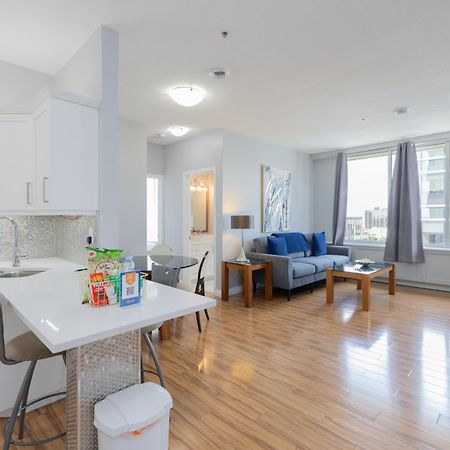 Obasa Suites @ The Hamilton Риджайна Экстерьер фото